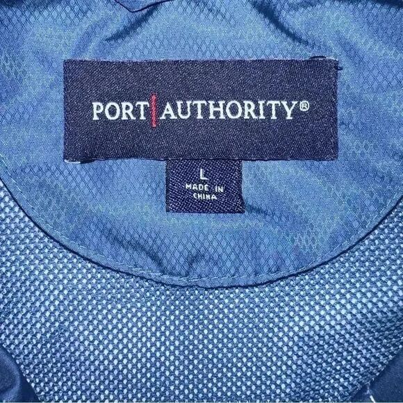 ELECTION 2025 Trump Marina Vibtage port authority men’s blue windbreaker si… - Picture 3 of 4